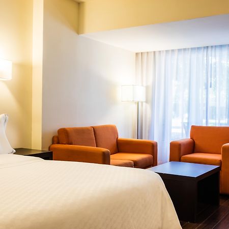 Fiesta Inn San Luis Potosi Glorieta Juarez Kültér fotó