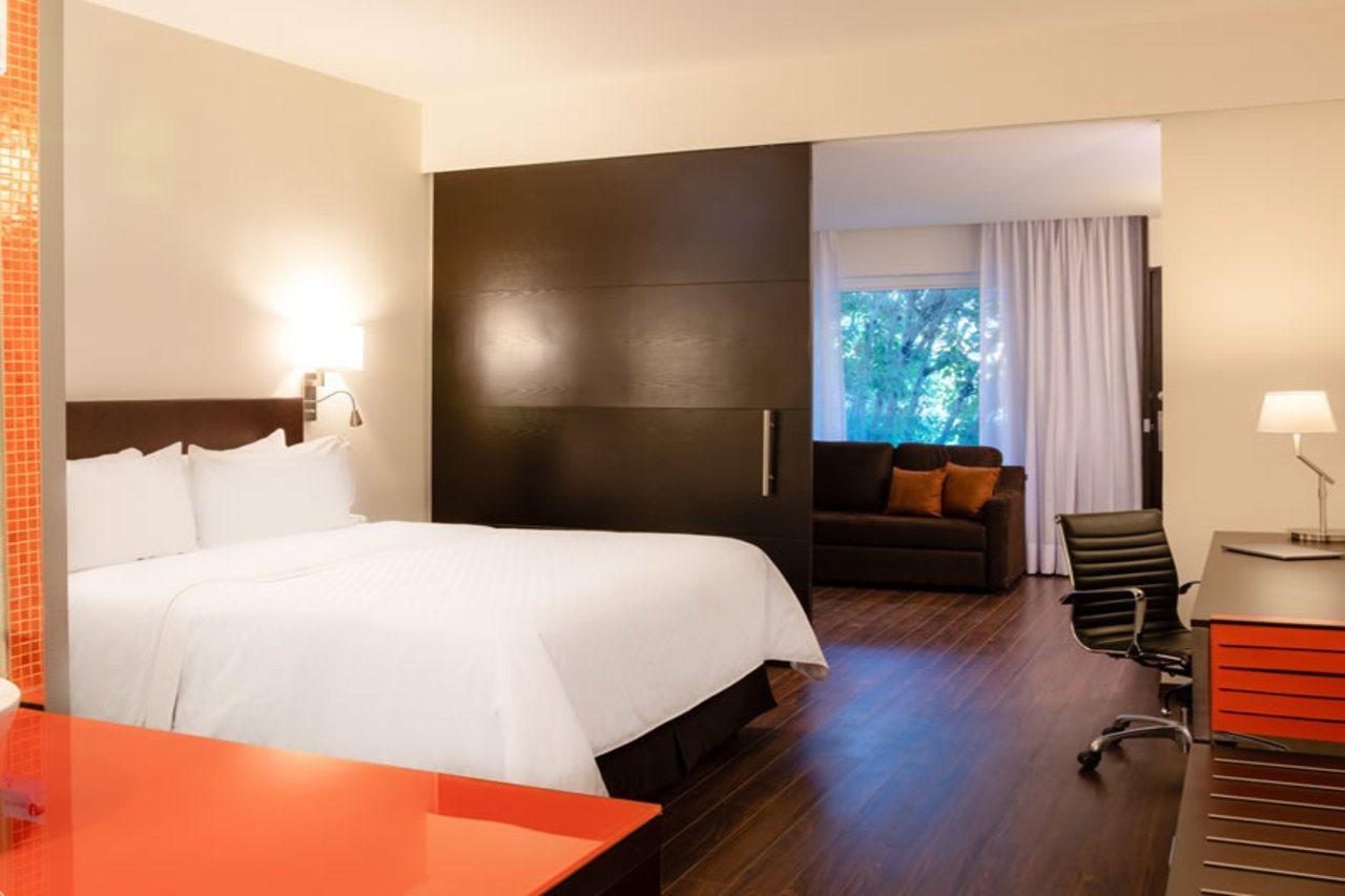 Fiesta Inn San Luis Potosi Glorieta Juarez Kültér fotó