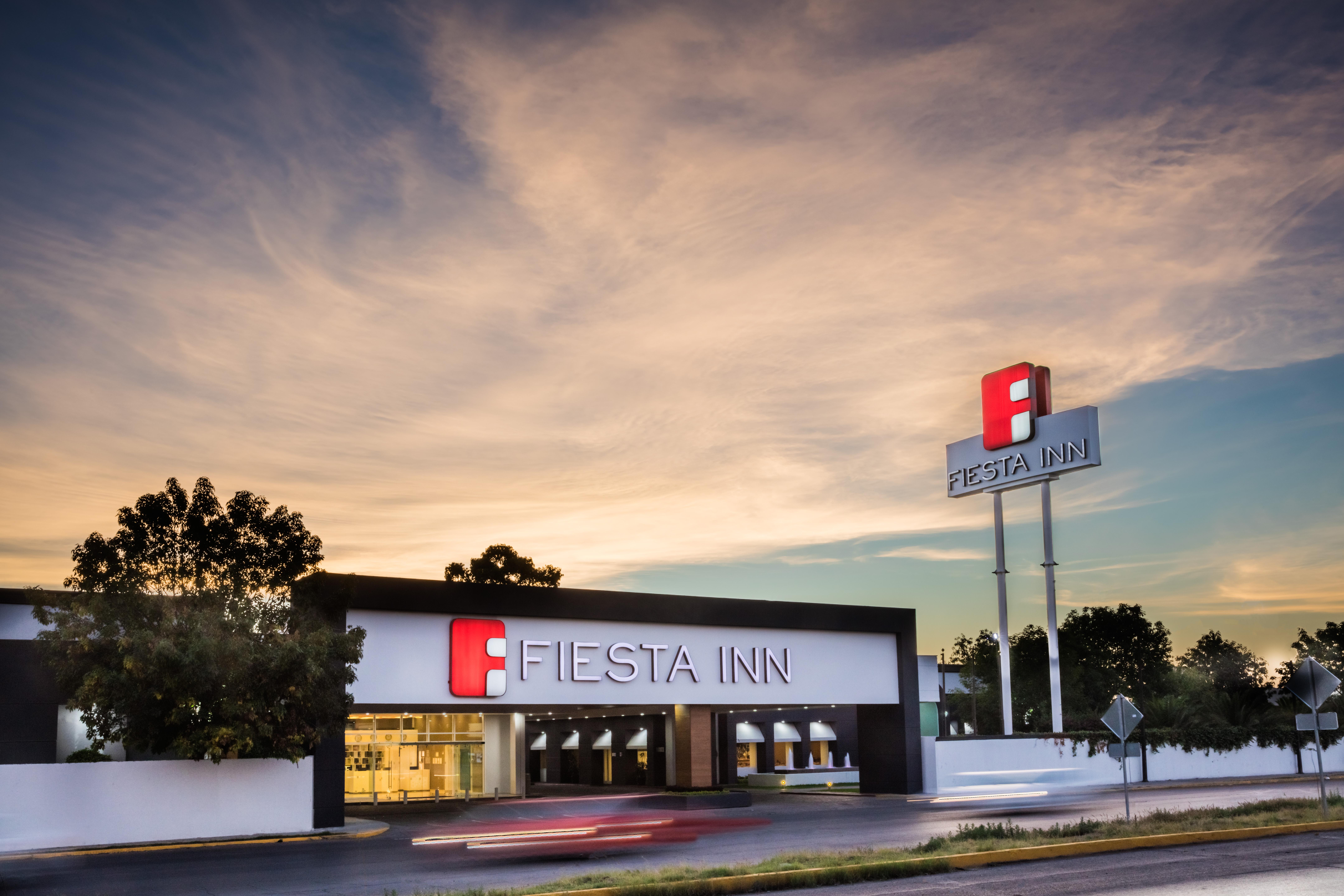 Fiesta Inn San Luis Potosi Glorieta Juarez Kültér fotó